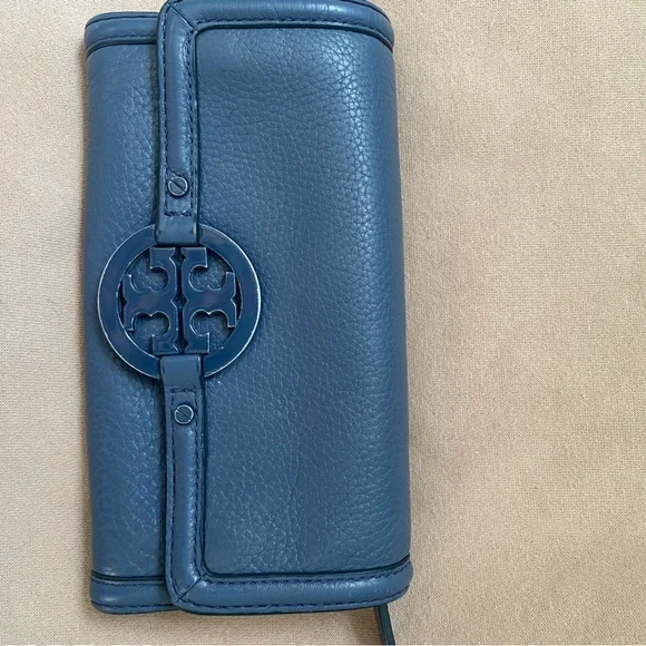 Tory Burch Blue Leather Wallet - Picture 2 of 6